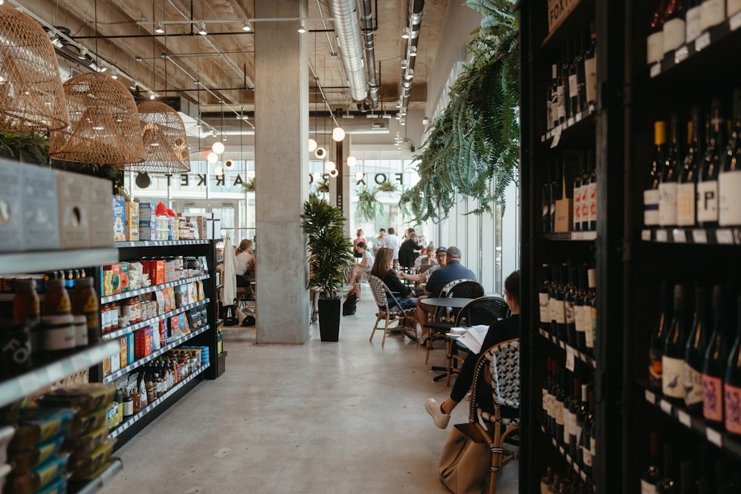 Photo Coffee Shops and Parks