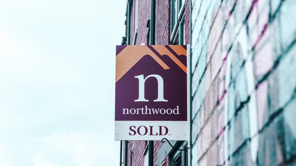 Photo houses for sale