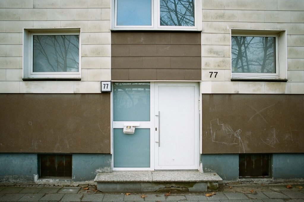 Photo Tenant Landlord Handbook