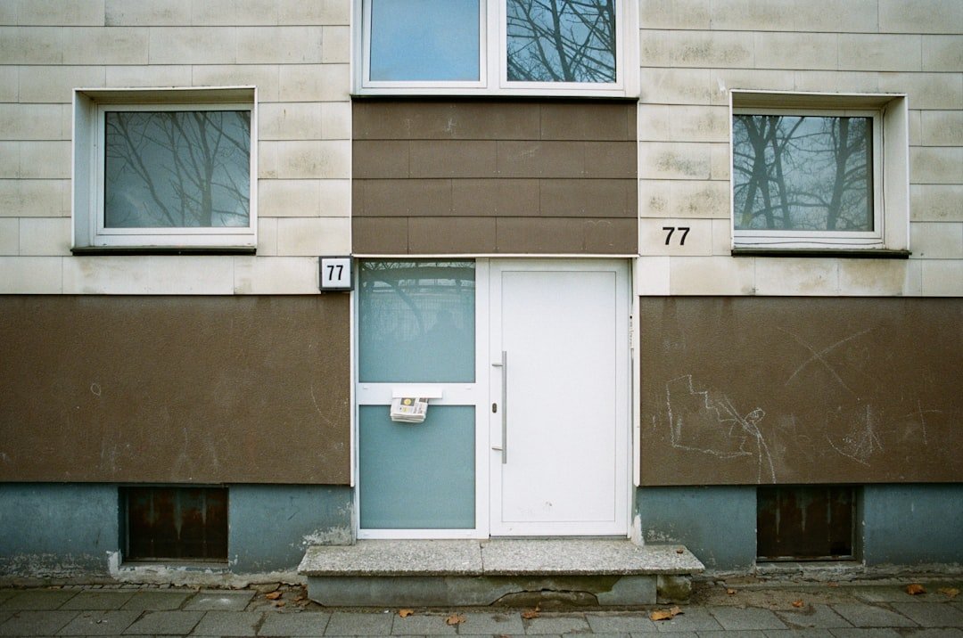 Photo Tenant Landlord Handbook